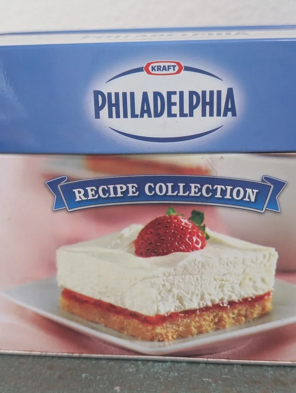 Philadelphia Cream Cheese Tin Box with Recipe Card Collection Collectible
